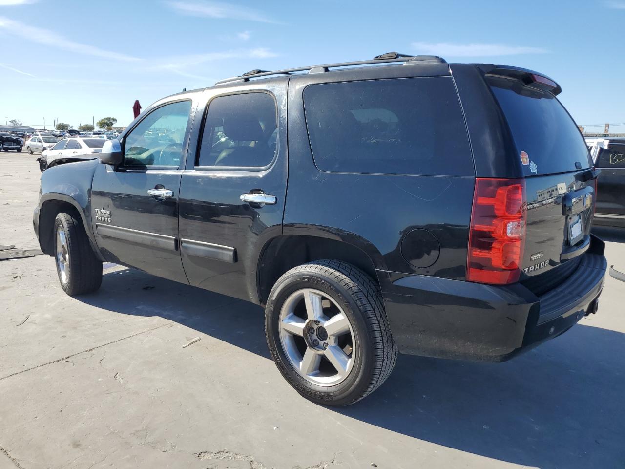 2013 Chevrolet Tahoe - Image 2