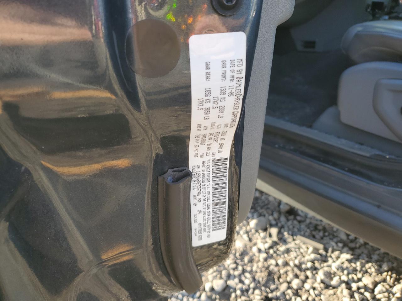 2007 Jeep Commander - Image 12