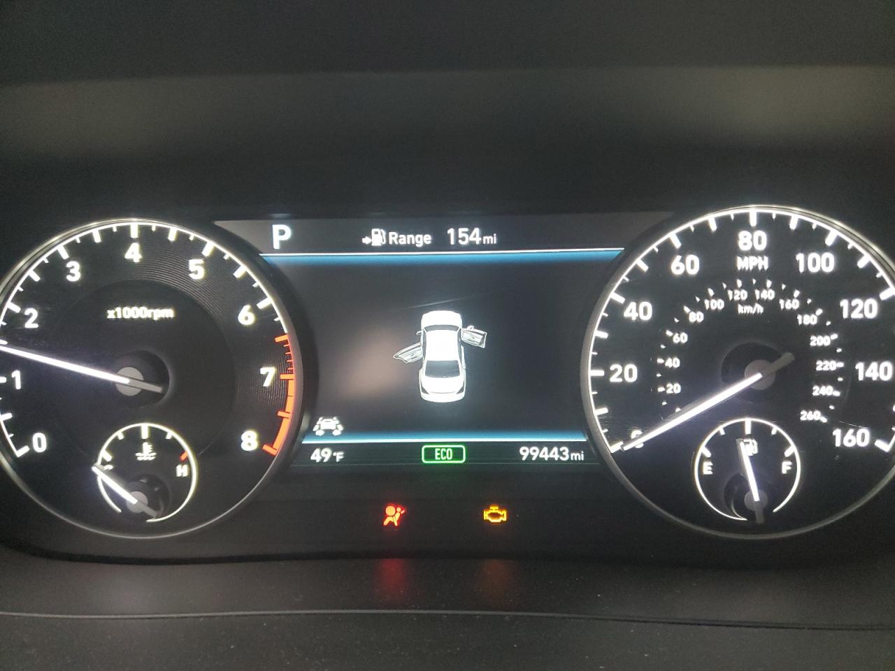 2017 Genesis G90 - Image 9