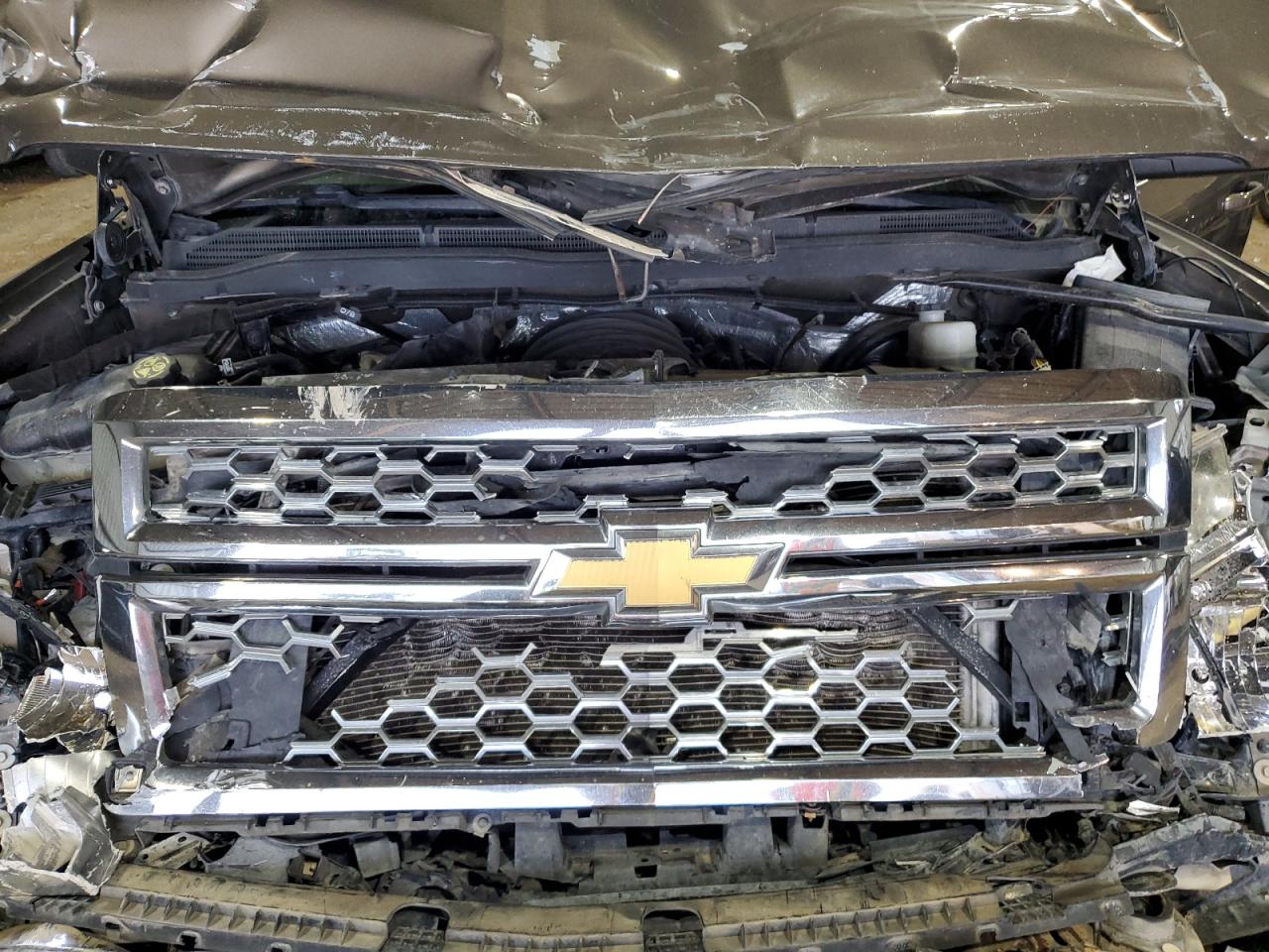 2015 Chevrolet Silverado - Image 11
