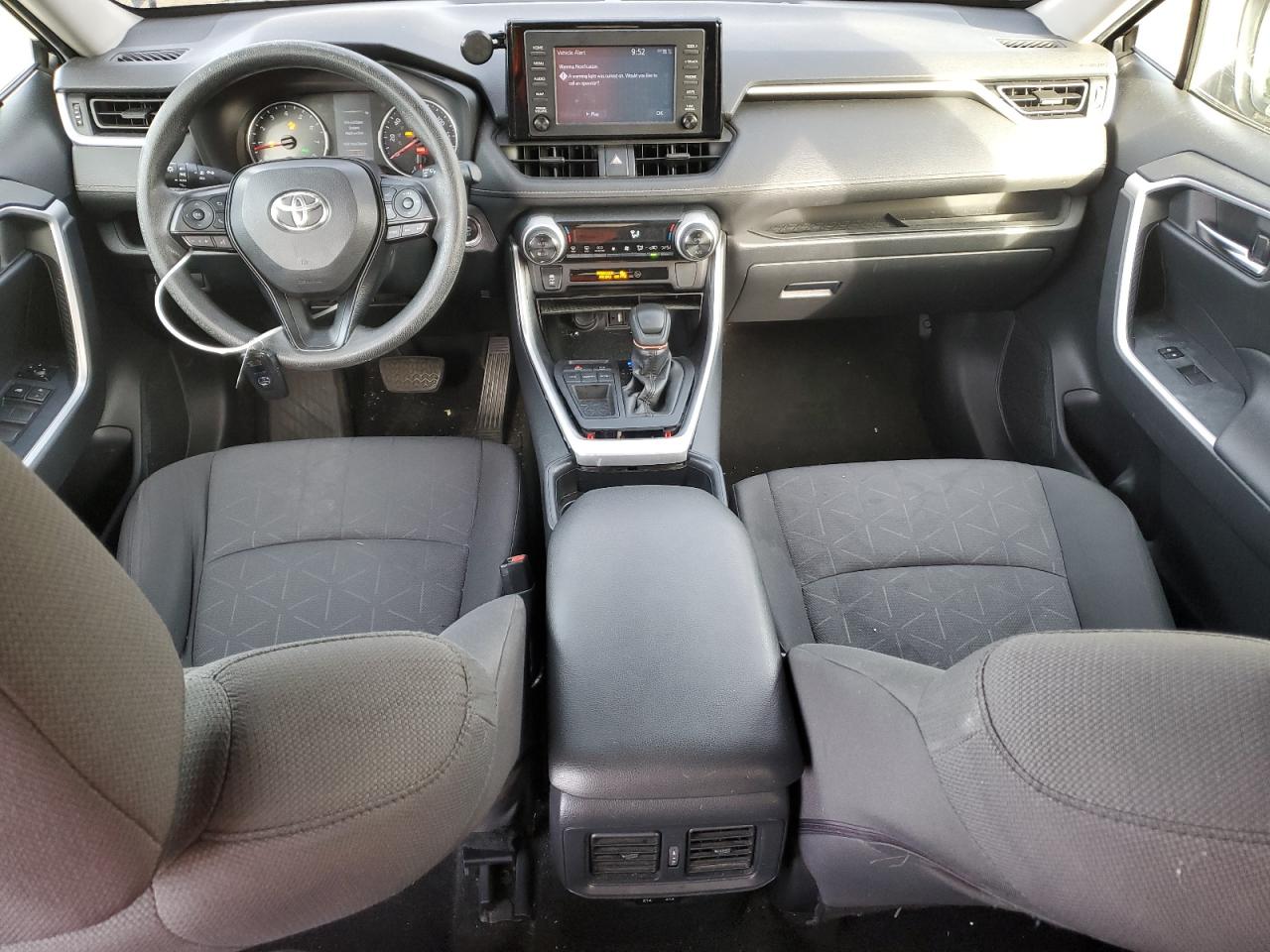 2019 Toyota RAV 4 - Image 8