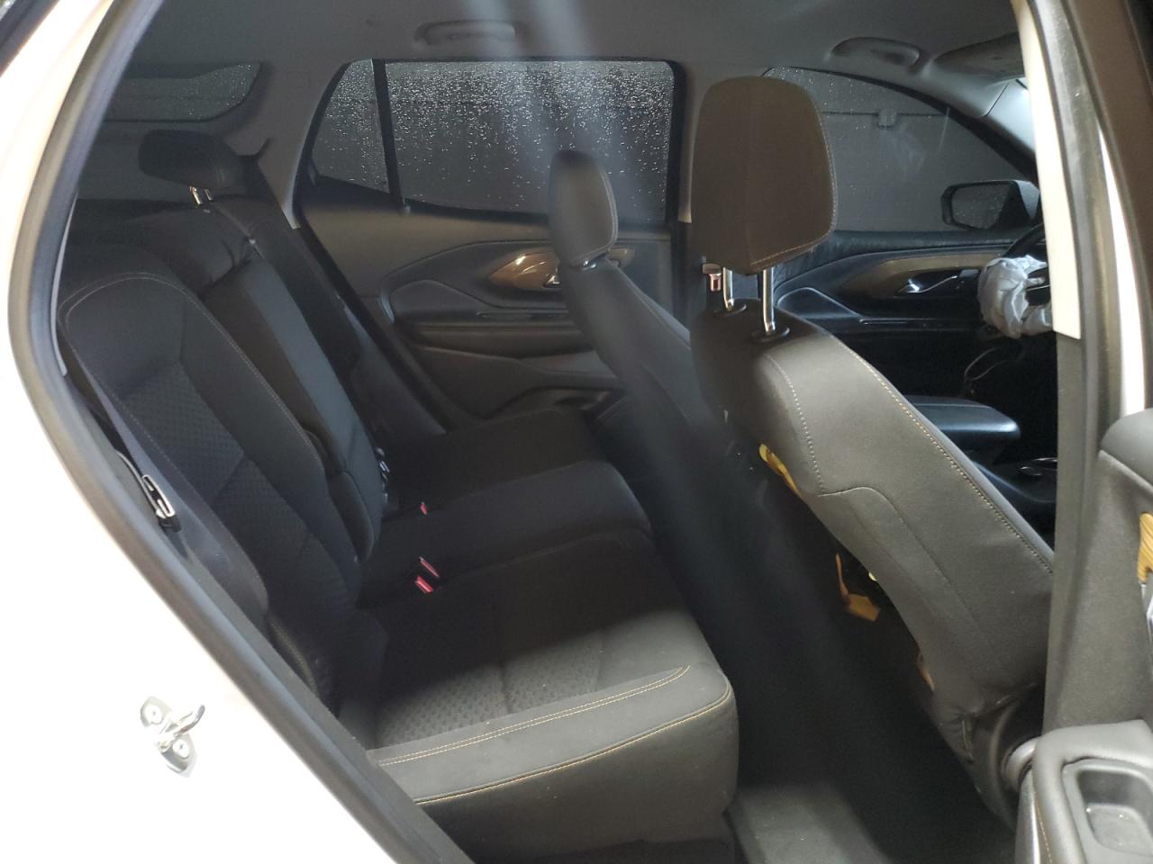 2018 GMC Terrain - Image 11