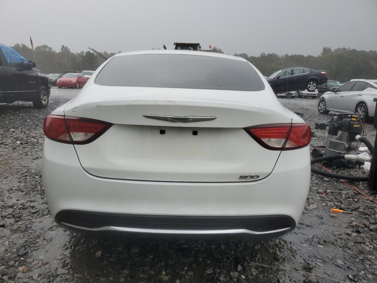 2015 Chrysler 200 Limited VIN: 1C3CCCAB1FN502070 Lot: 79542894