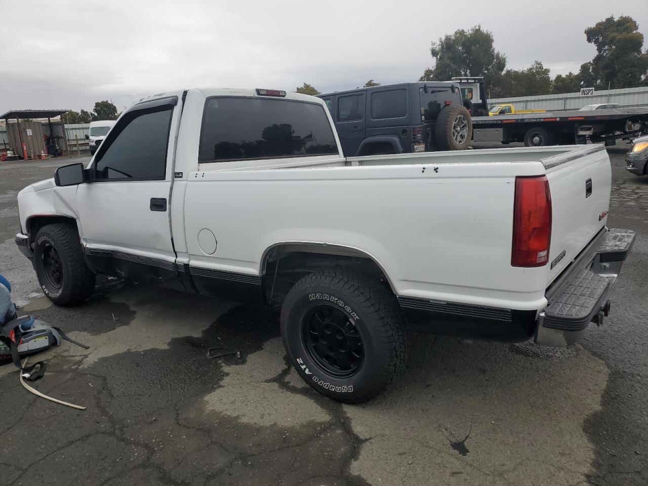 1995 GMC Sierra C1500 VIN: 1GTEC14K5SZ563560 Lot: 81747014