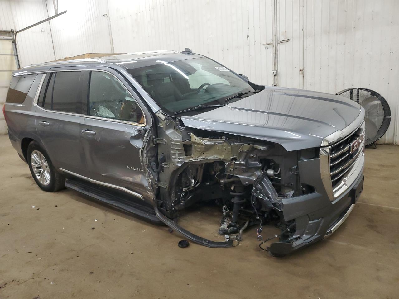 2021 GMC Yukon - Image 4