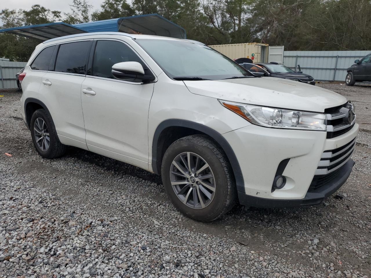 2018 Toyota Highlander - Image 4