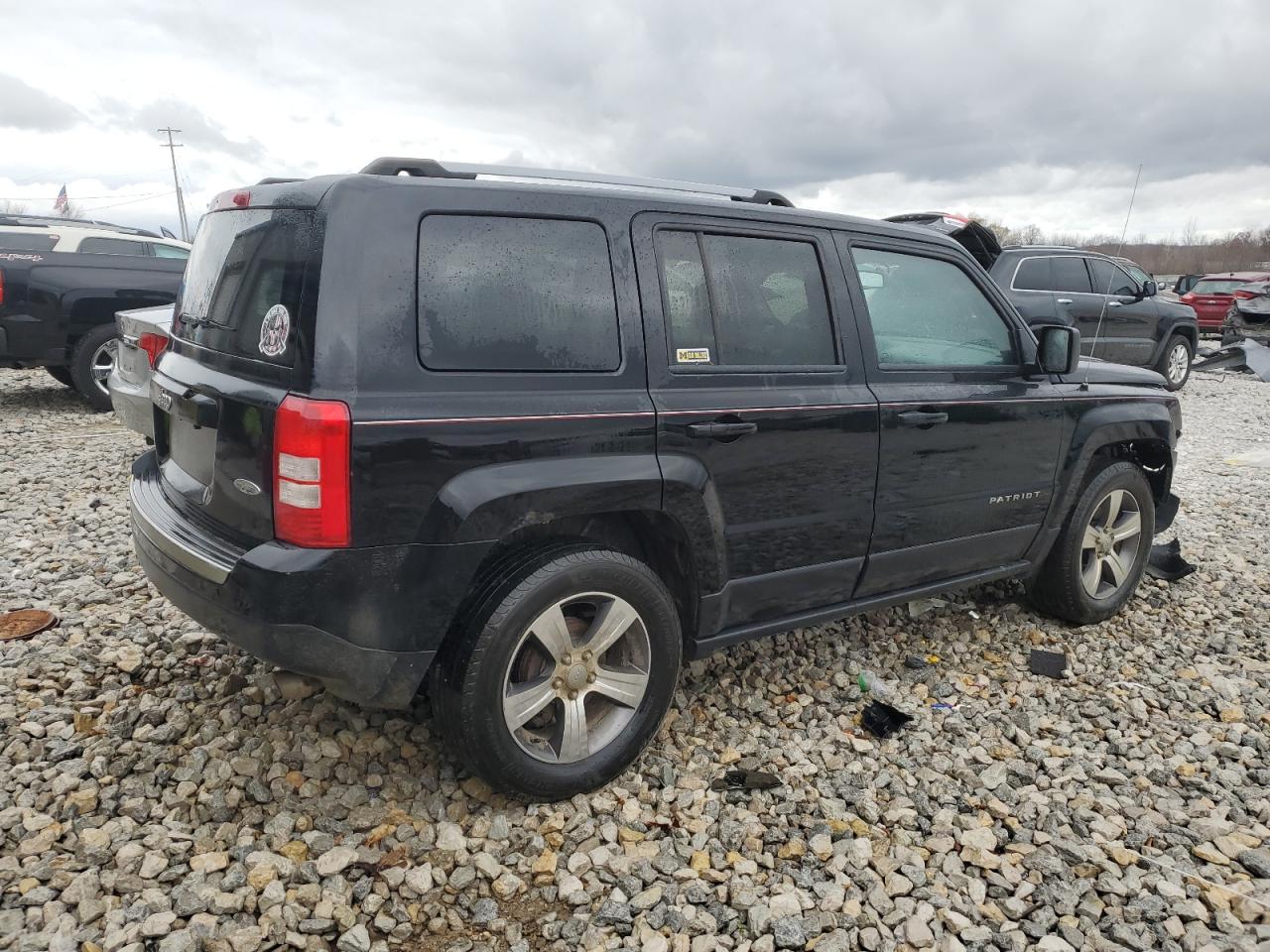 2016 Jeep Liberty (Patriot) - Image 3