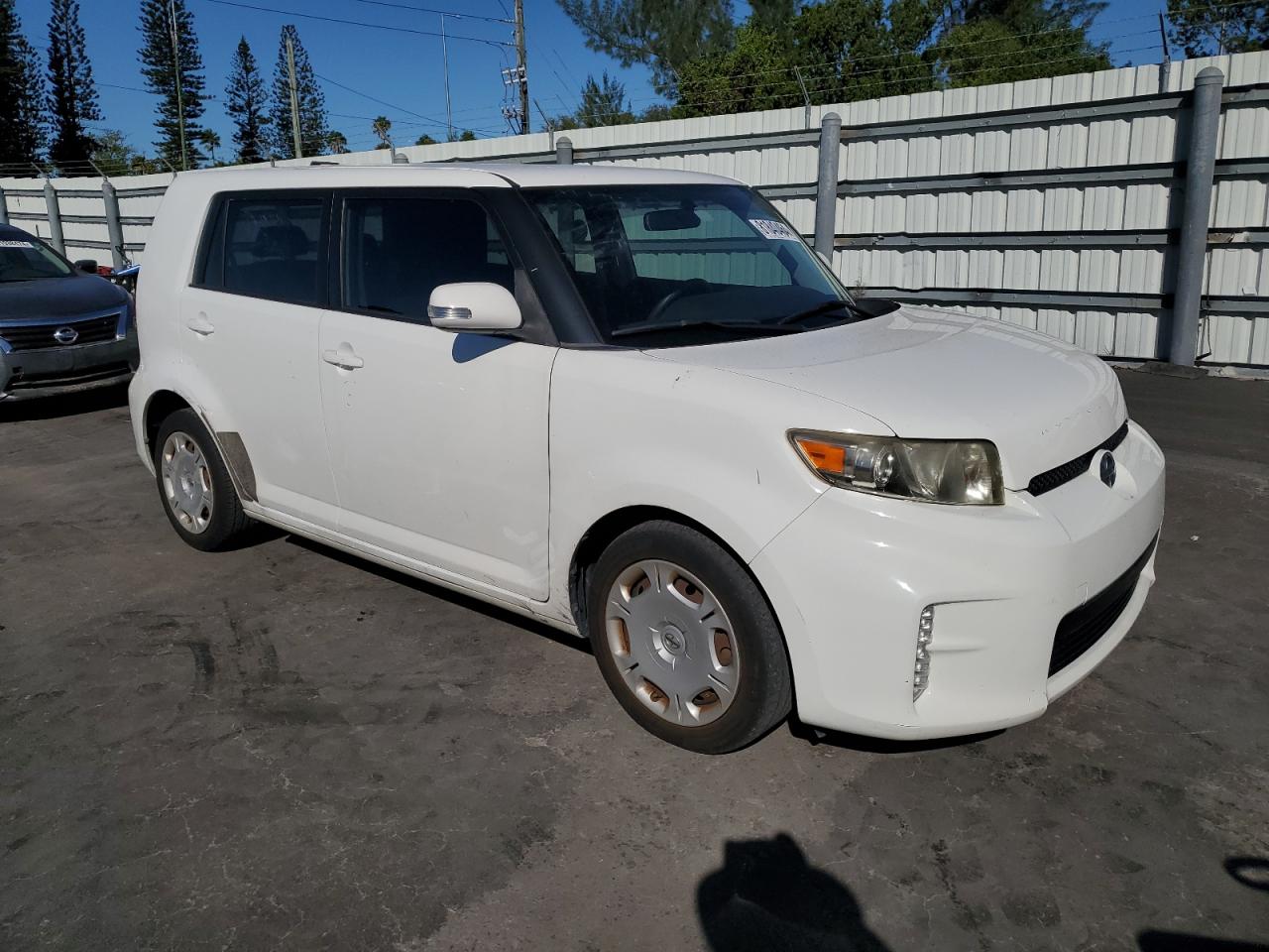 VIN JTLZE4FEXDJ036012 2013 TOYOTA SCION no.4