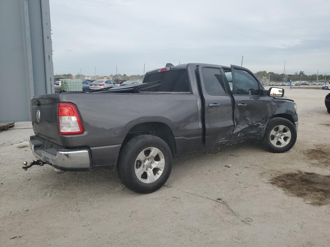 2021 RAM 1500 - Image 3