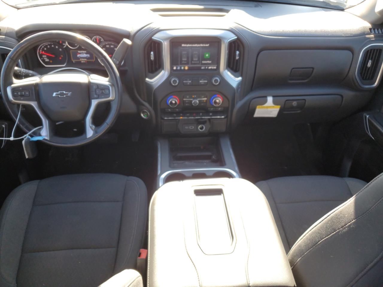 2022 Chevrolet Silverado - Image 8