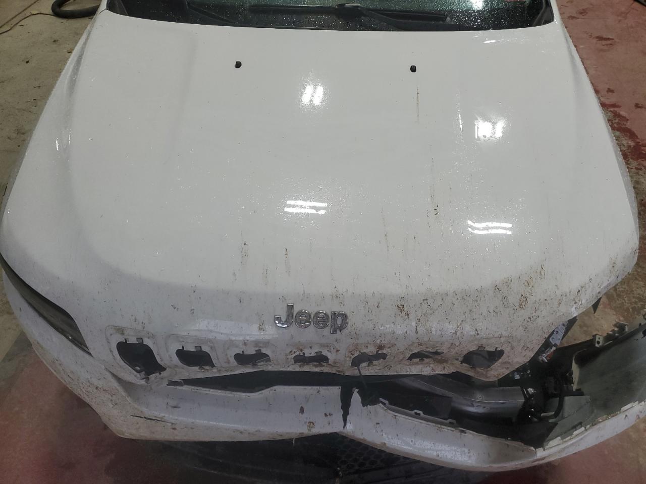 2019 Jeep Grand Cherokee - Image 12