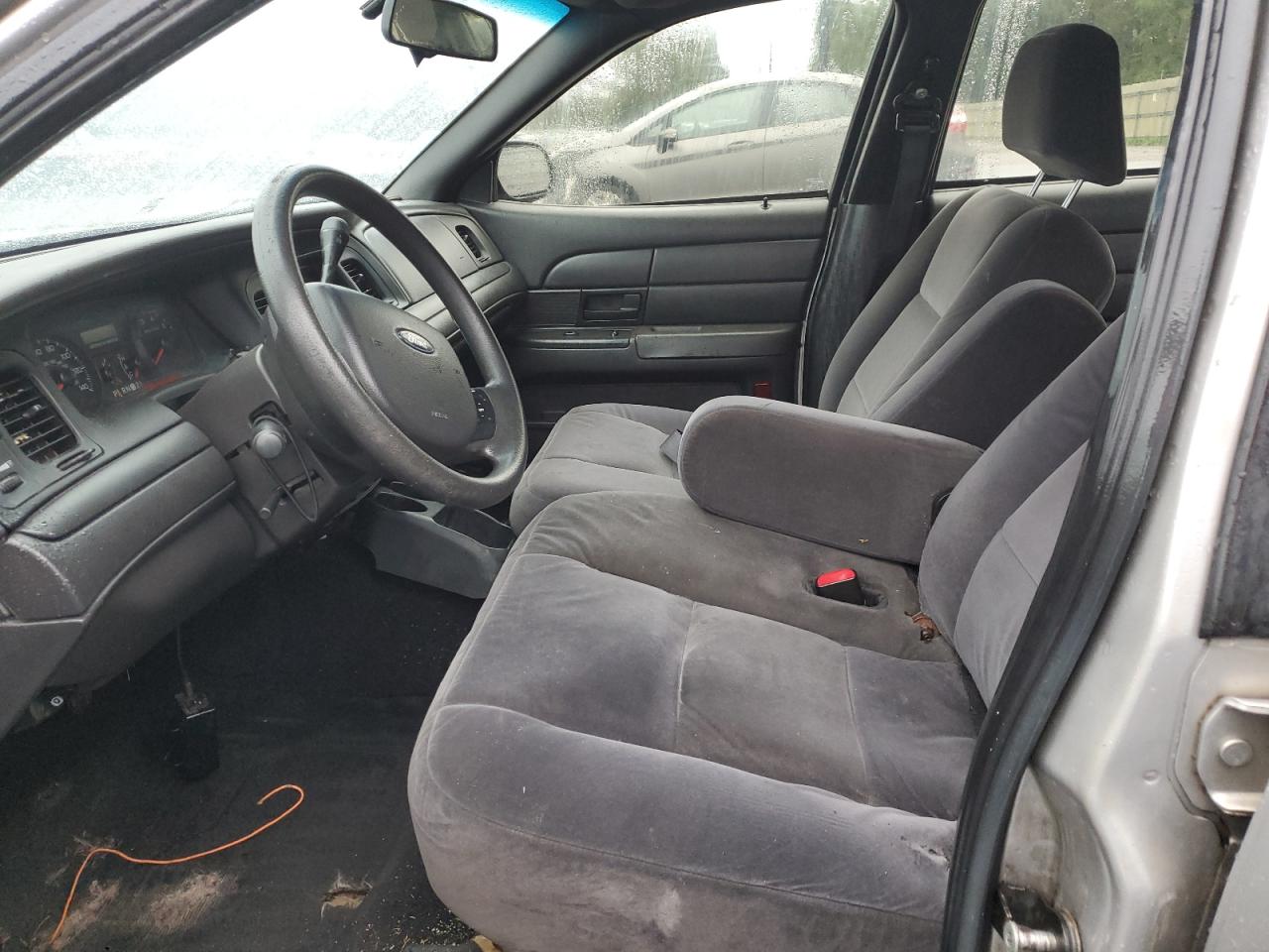 2007 Ford Crown Victoria - Image 7
