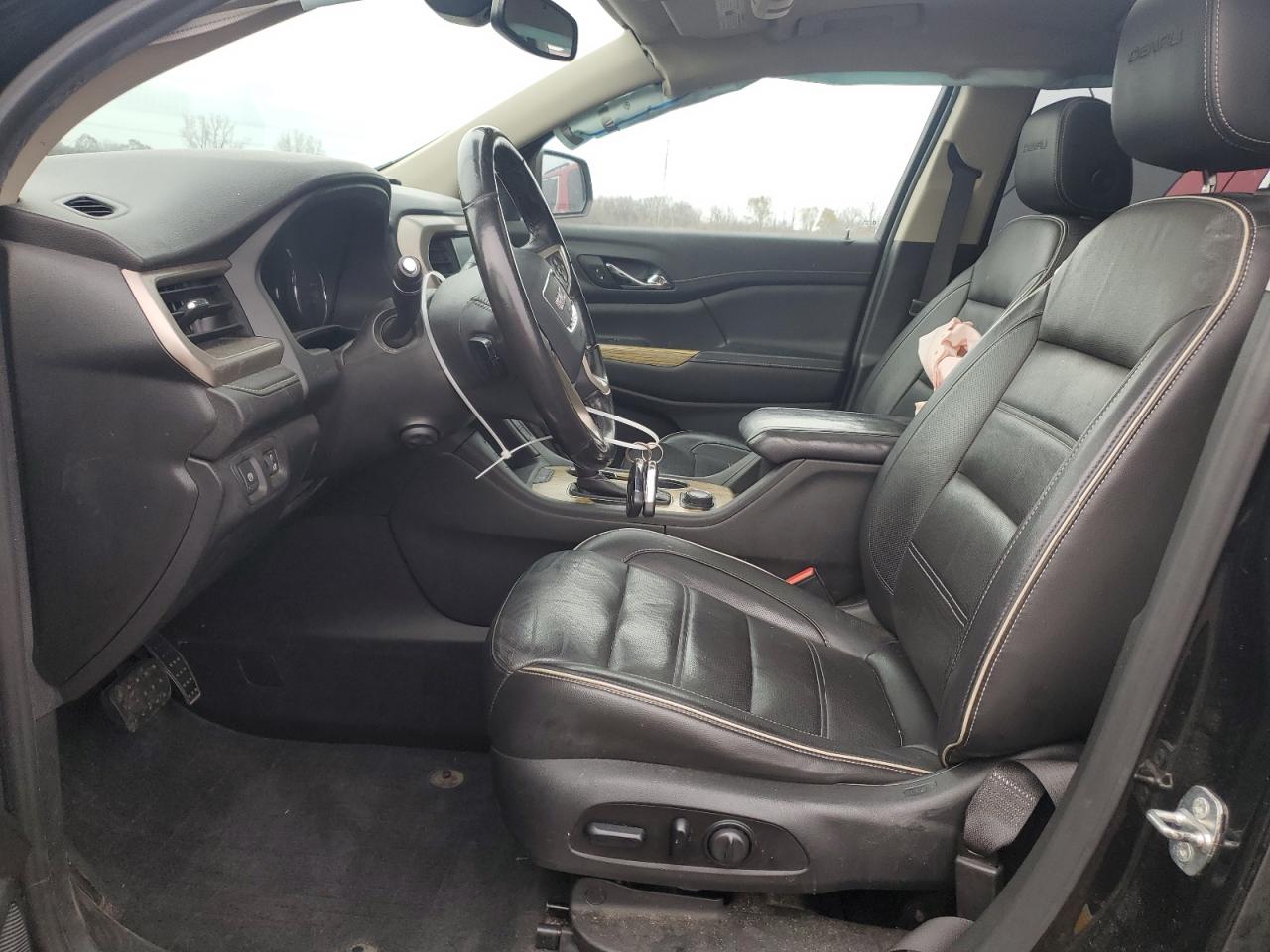 2019 GMC Acadia - Image 7