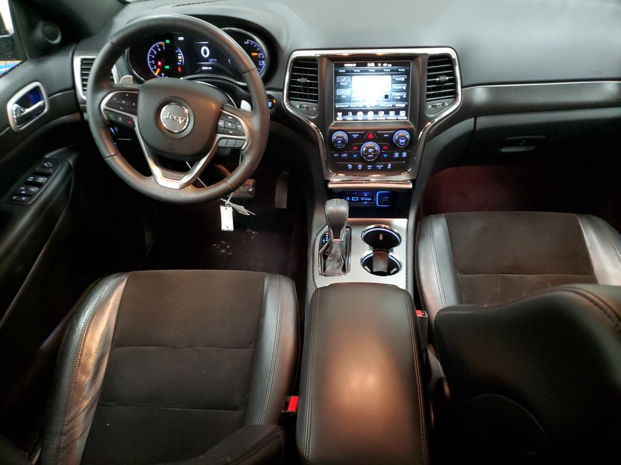 2017 Jeep Grand Cherokee - Image 8