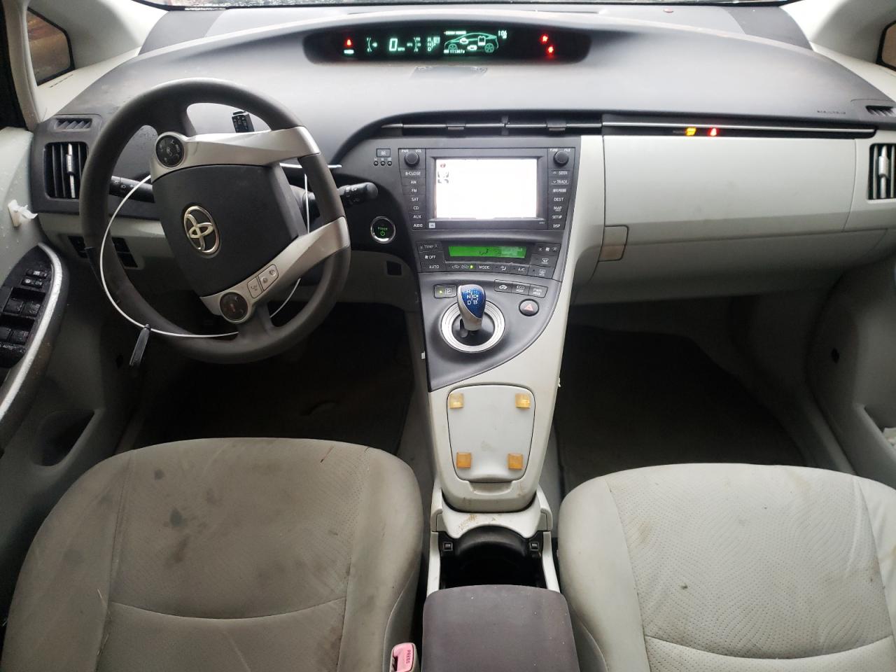 2010 Toyota Prius - Image 8