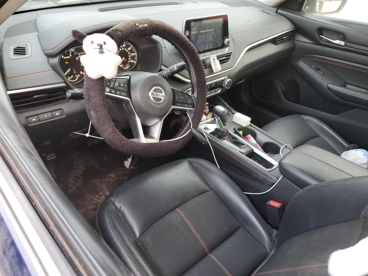 2021 Nissan Altima - Image 8