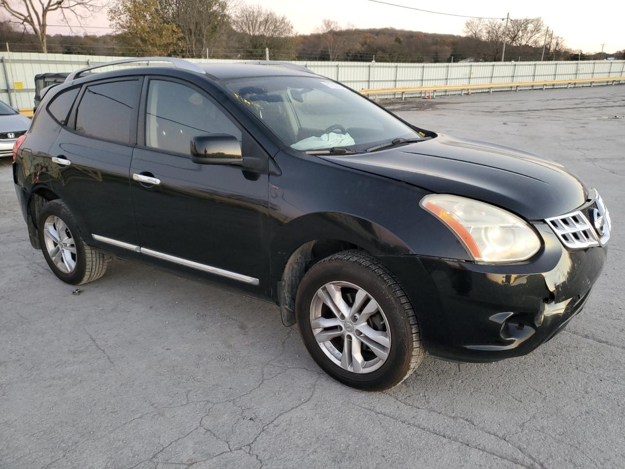 2014 Nissan Rogue - Image 4