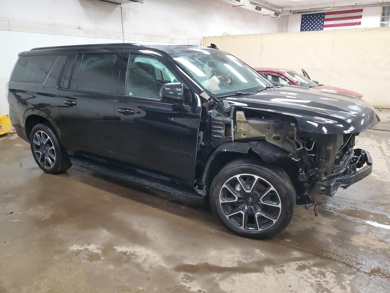 2021 Chevrolet Suburban - Image 4