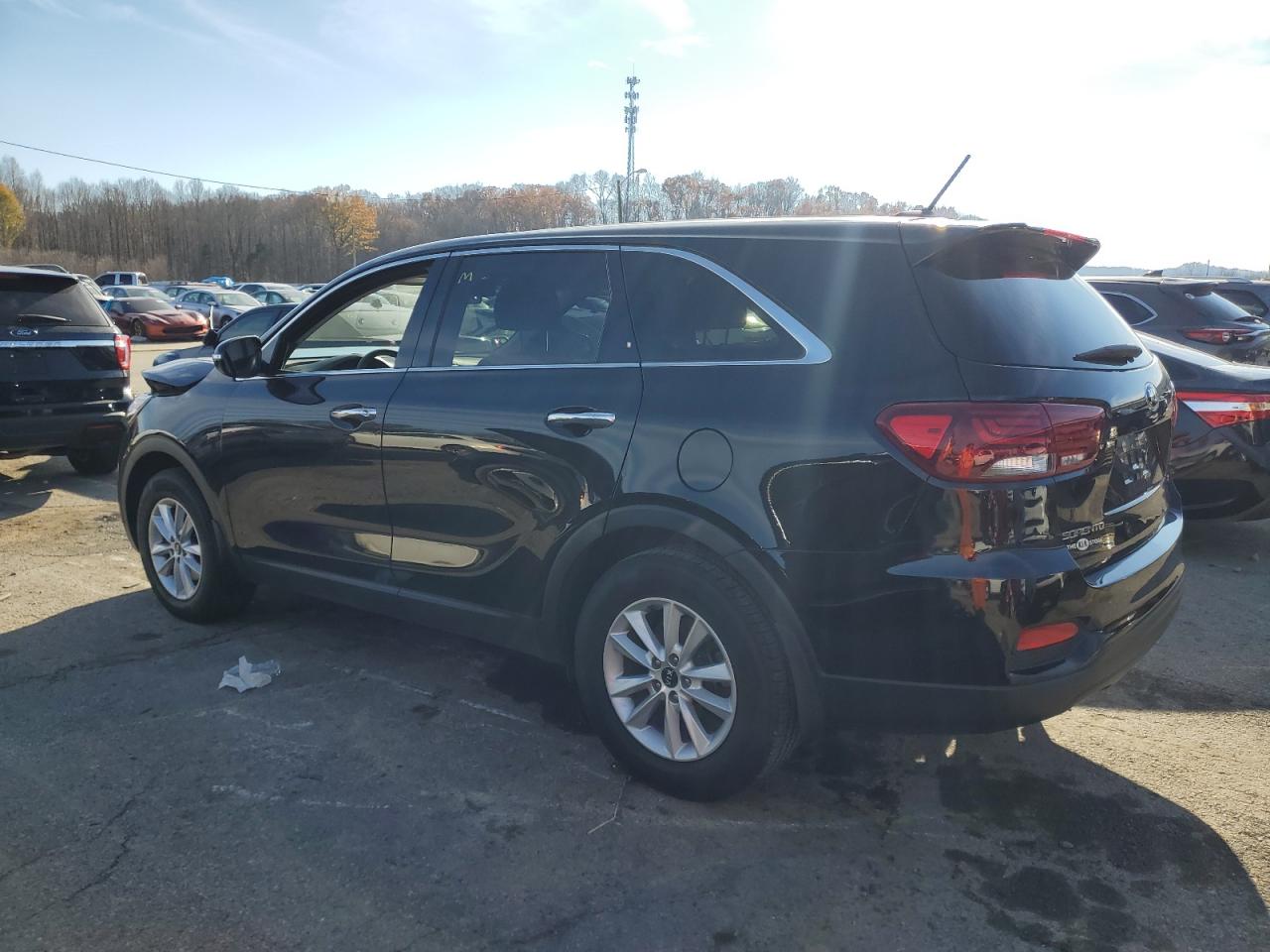 2019 Kia Sorento - Image 2