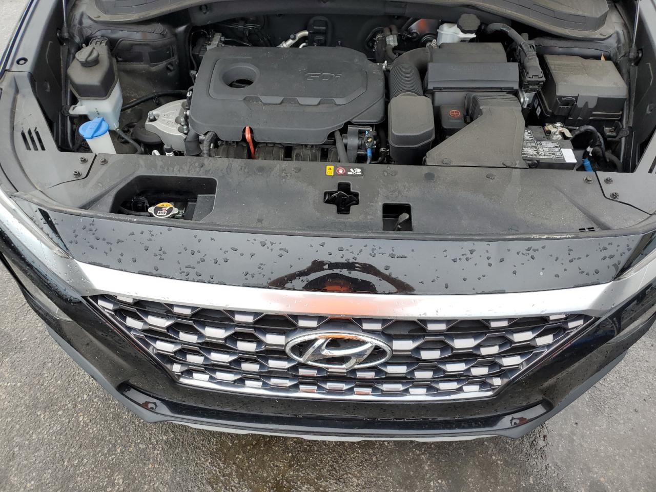 2020 Hyundai Santa Fe - Image 12