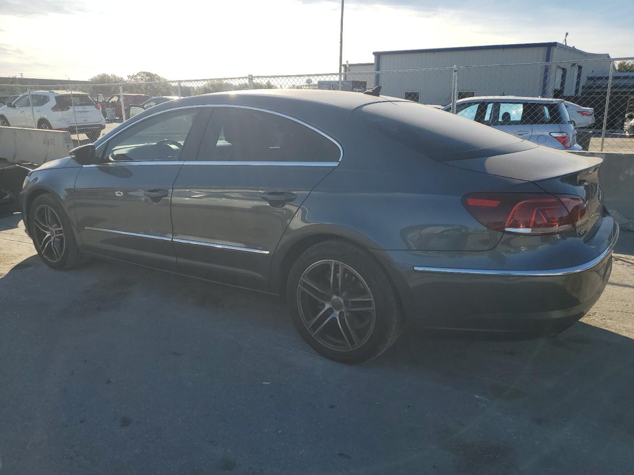 2013 Volkswagen Passat CC - Image 2