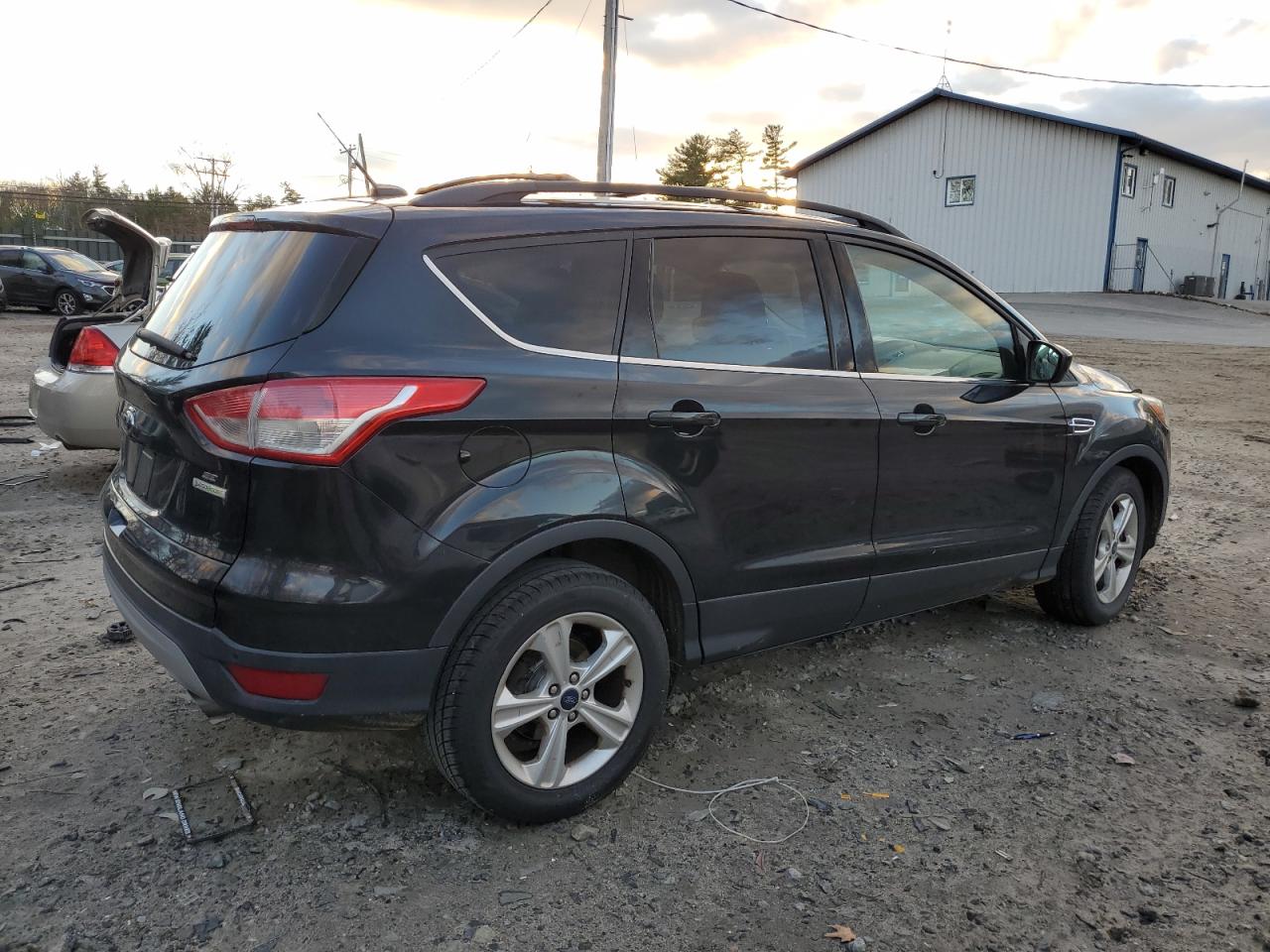 VIN 1FMCU0GX9FUC58910 2015 FORD ESCAPE no.3