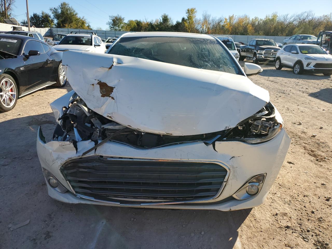 2014 Toyota Avalon - Image 5