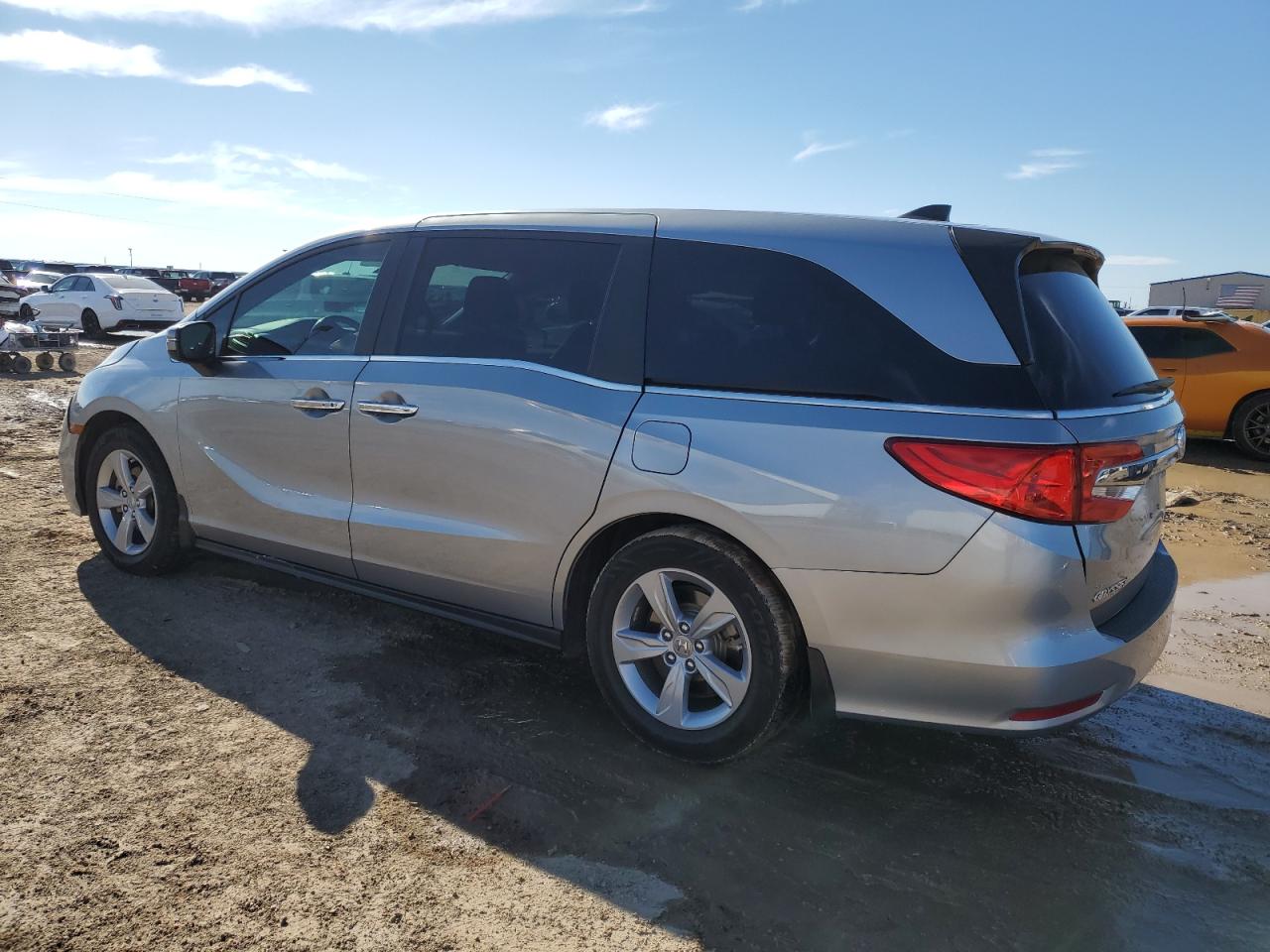 2020 Honda Odyssey - Image 2