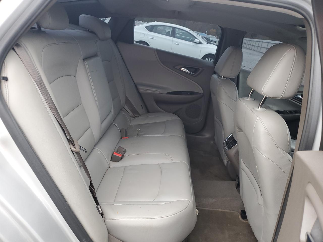 2016 Chevrolet Malibu - Image 10