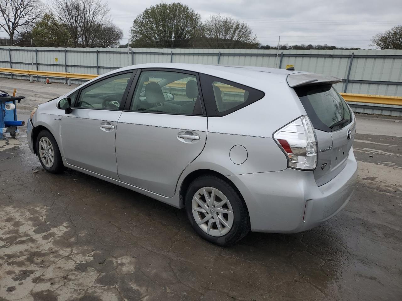 VIN JTDZN3EU5D3197600 2013 TOYOTA PRIUS no.2