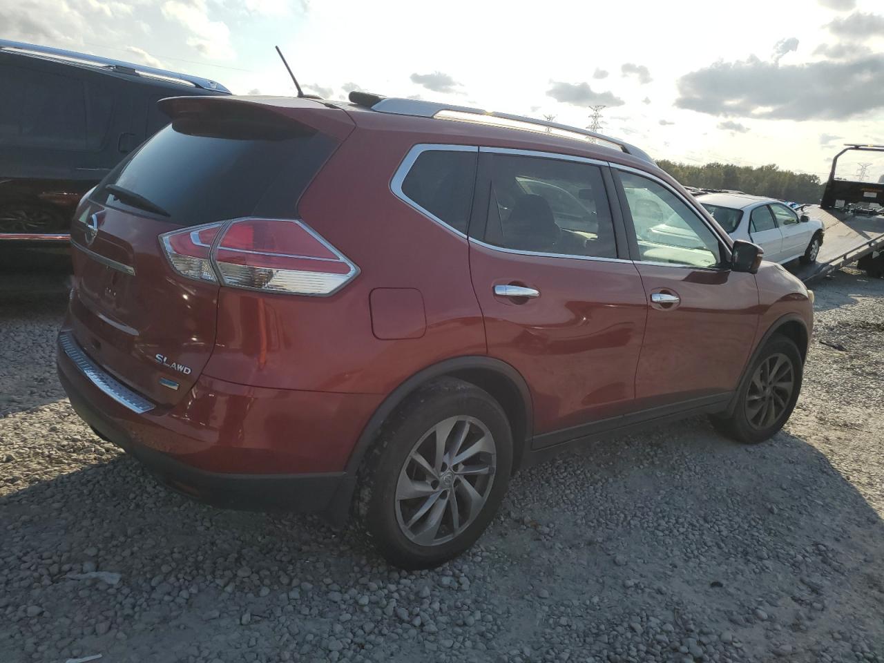 2014 Nissan Rogue - Image 3