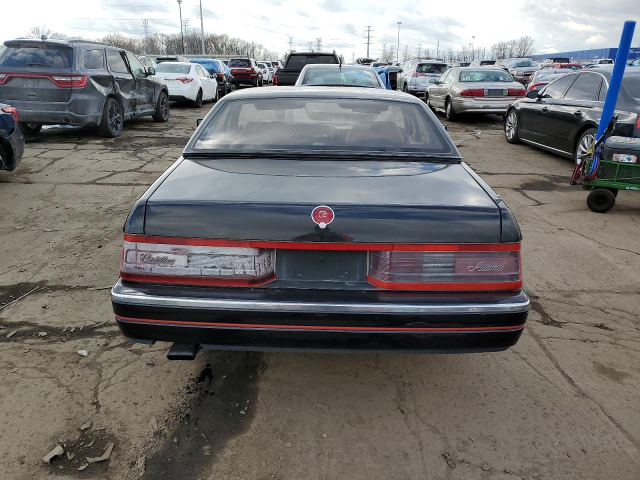 1989 Cadillac Allante VIN: 1G6VR318XKU102454 Lot: 79888084