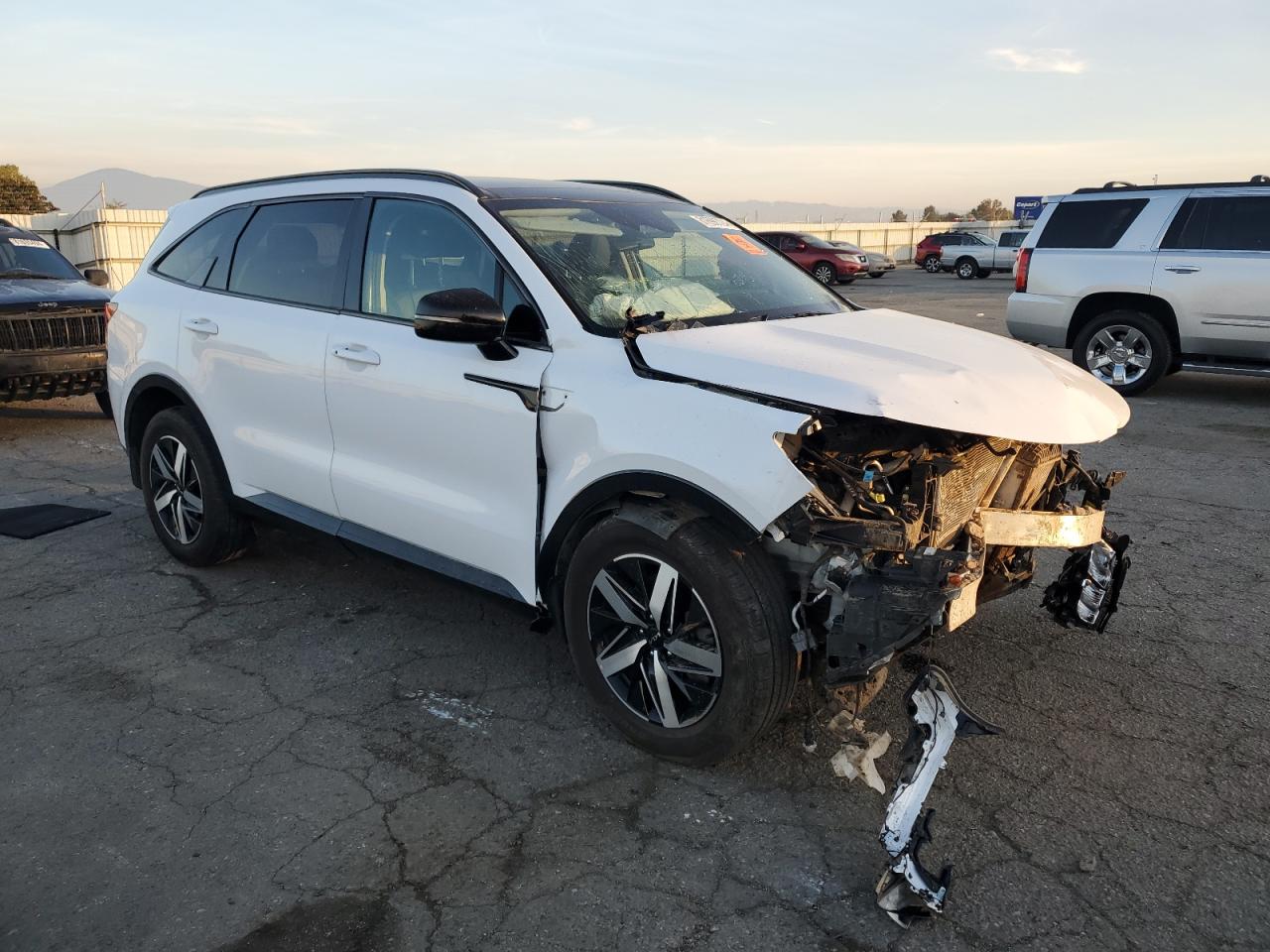 2022 Kia Sorento - Image 4