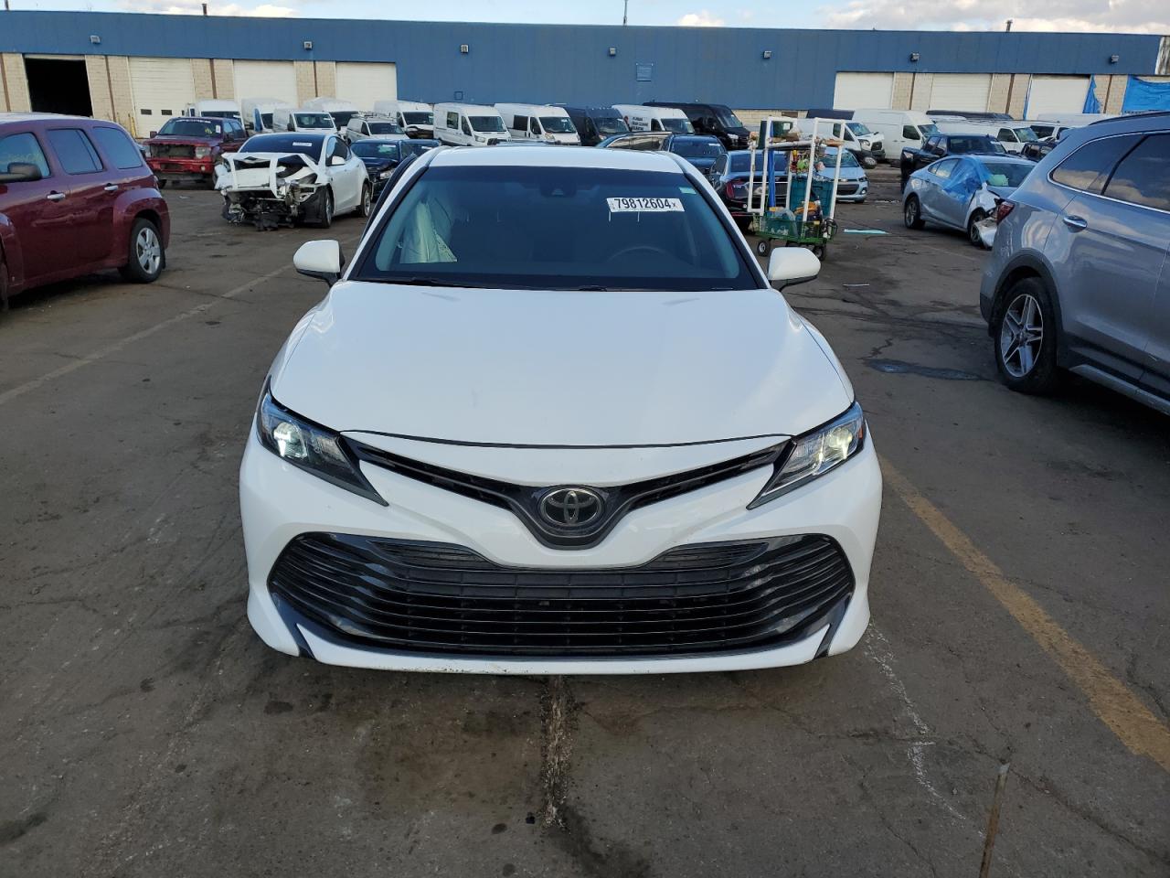 2018 Toyota Camry L VIN: 4T1B11HK1JU033399 Lot: 79812604