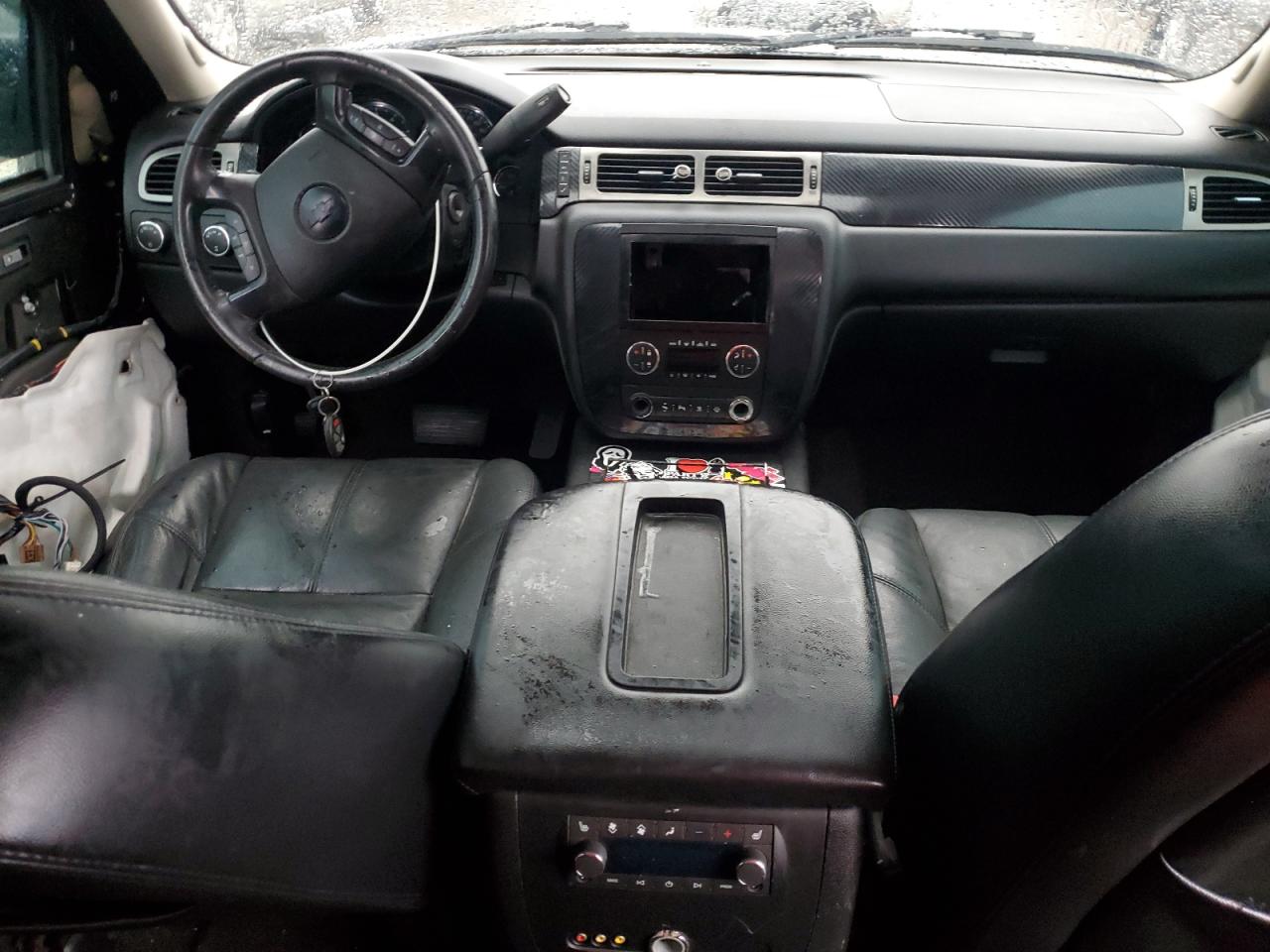 2007 Chevrolet Suburban - Image 8