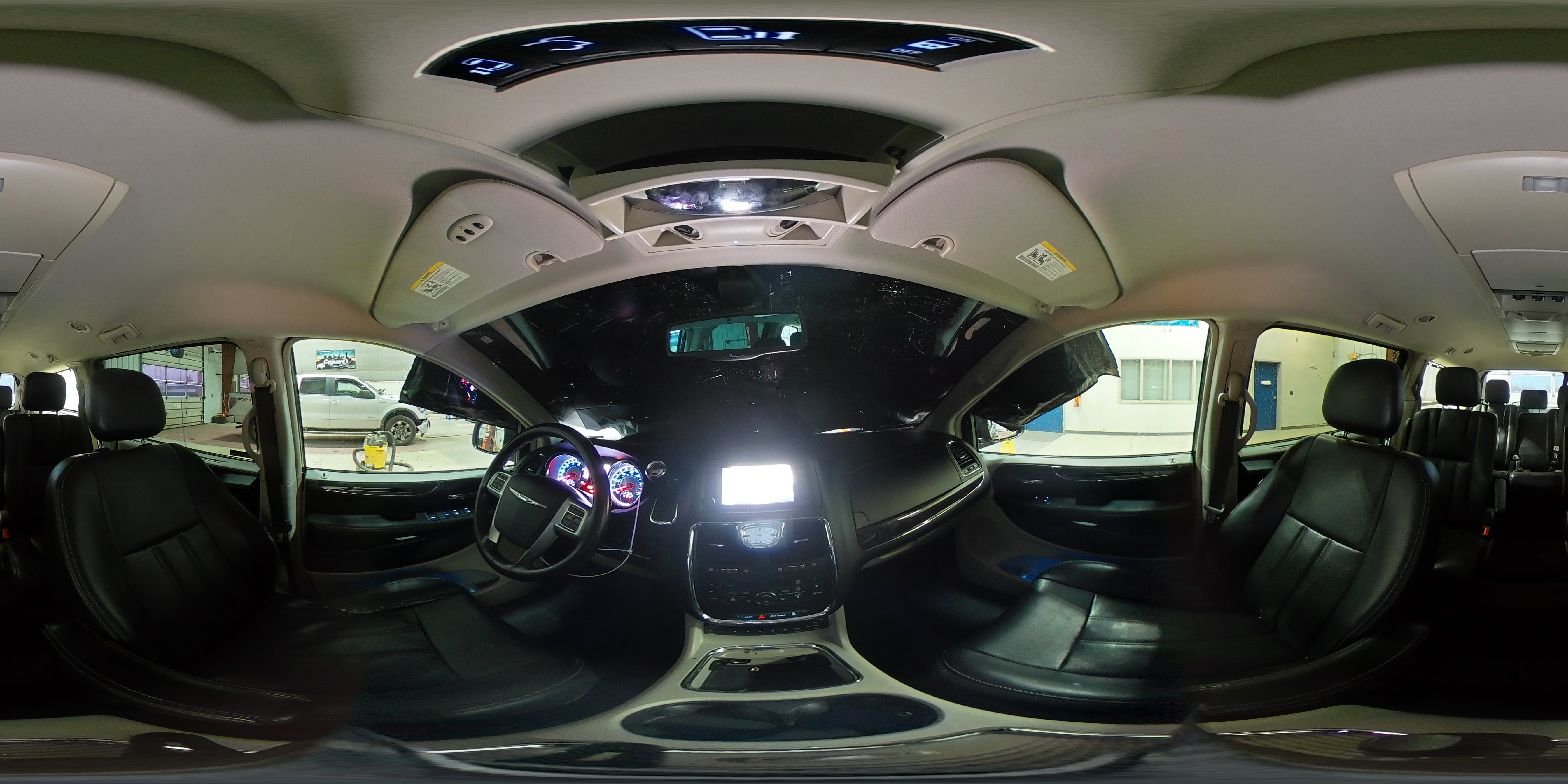 2013 Chrysler Town & Country Touring L VIN: 2C4RC1CG9DR511487 Lot: 80108944