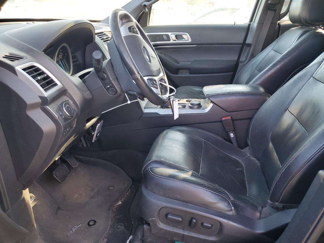 2014 Ford Explorer - Image 7