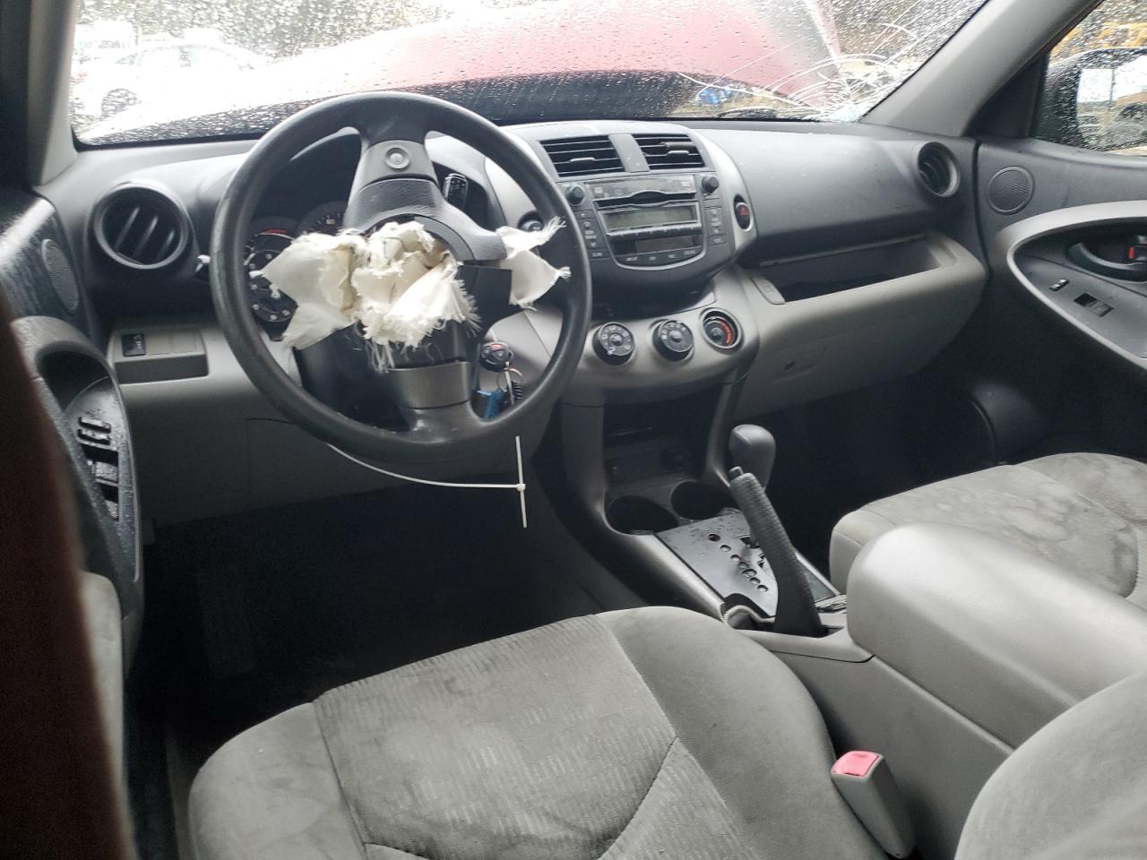 2010 Toyota RAV 4 - Image 8