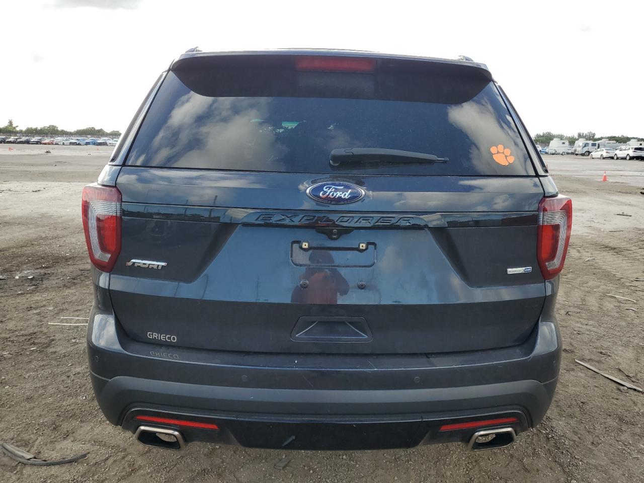 2017 Ford Explorer - Image 6