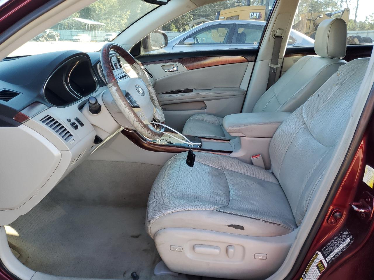 2011 Toyota Avalon - Image 7
