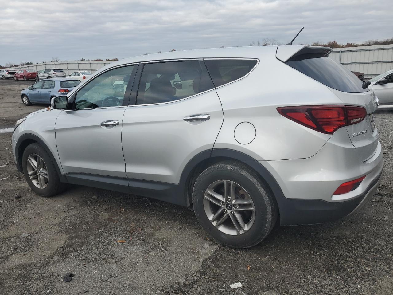 2018 Hyundai Santa Fe - Image 2
