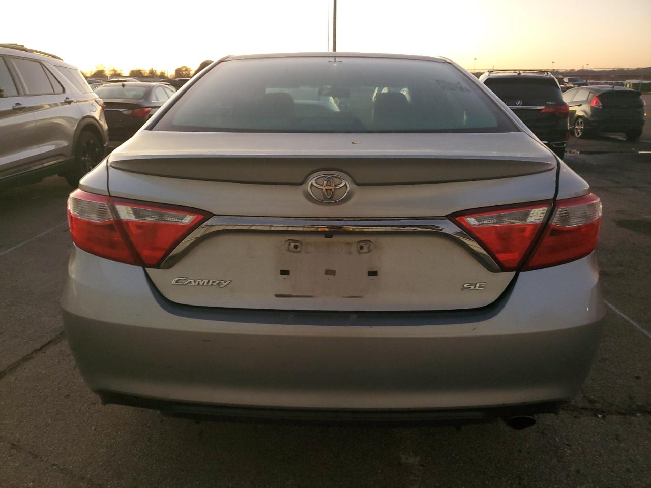 VIN 4T1BF1FK2GU203508 2016 TOYOTA CAMRY no.6