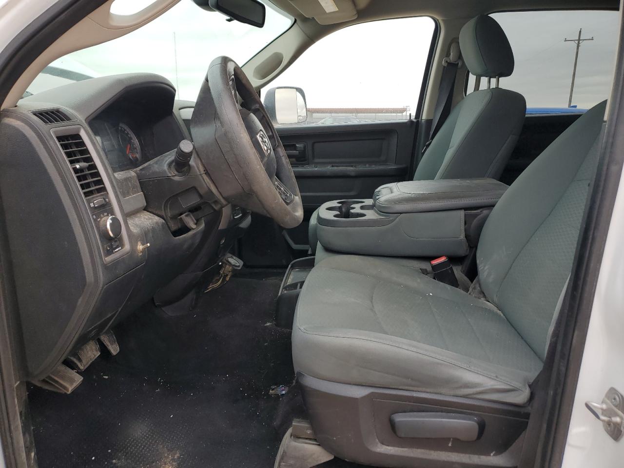 2016 RAM 1500 - Image 7
