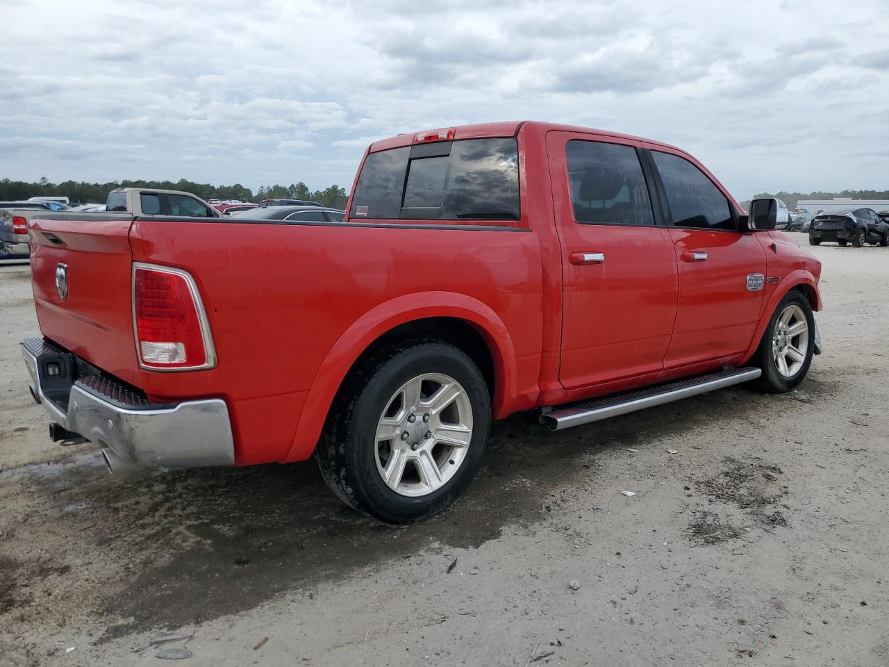 2015 RAM 1500 - Image 3