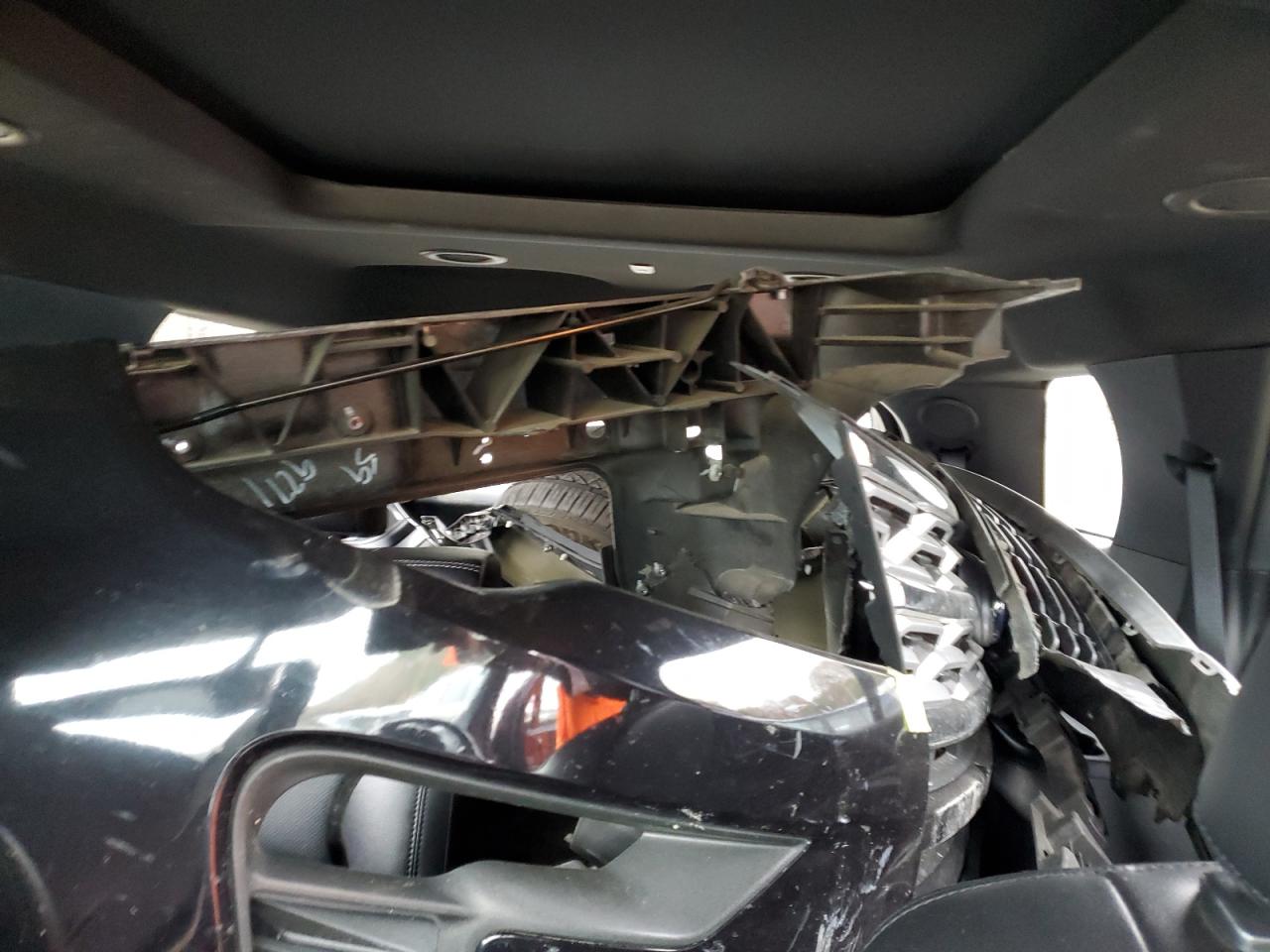 2019 Ford Explorer - Image 10