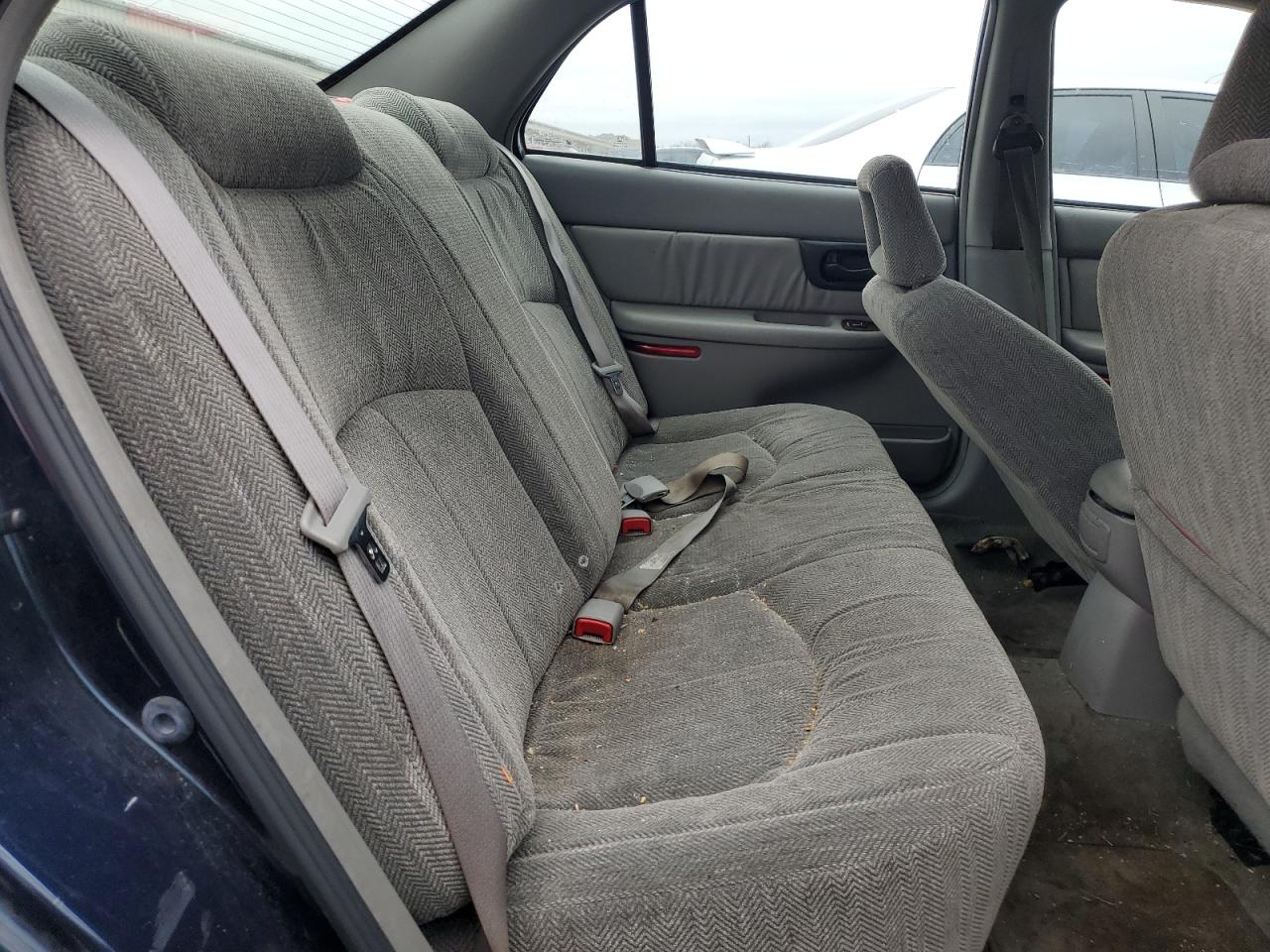 2003 Buick Regal - Image 10