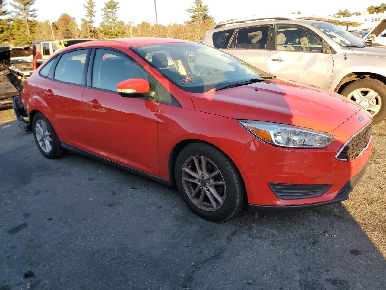 VIN 1FADP3F24GL248029 2016 FORD FOCUS no.4