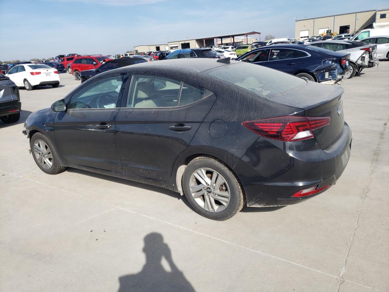 2020 Hyundai Elantra - Image 2
