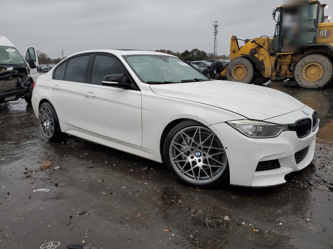 VIN WBA3A9C52DF476658 2013 BMW 3 SERIES no.4