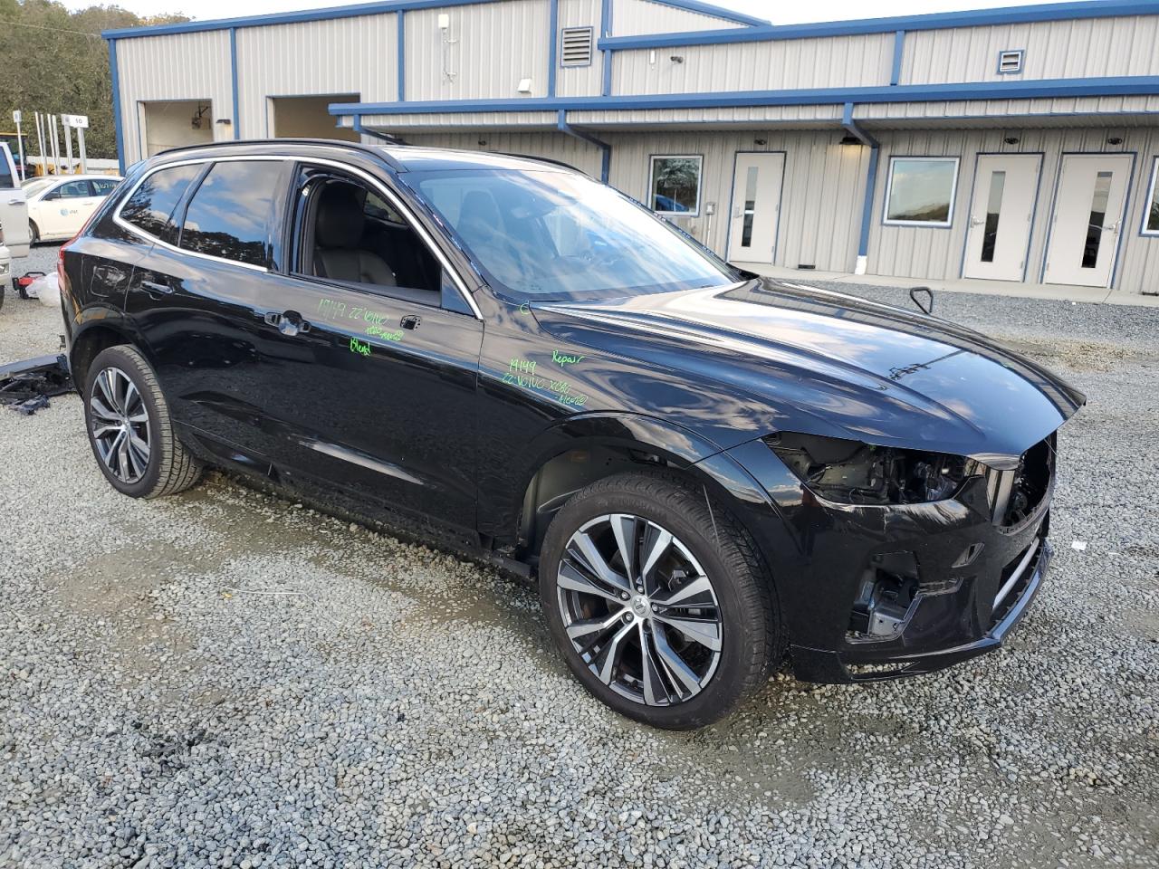 VIN YV4L12DK4N1920391 2022 VOLVO XC60 B5 MO no.4